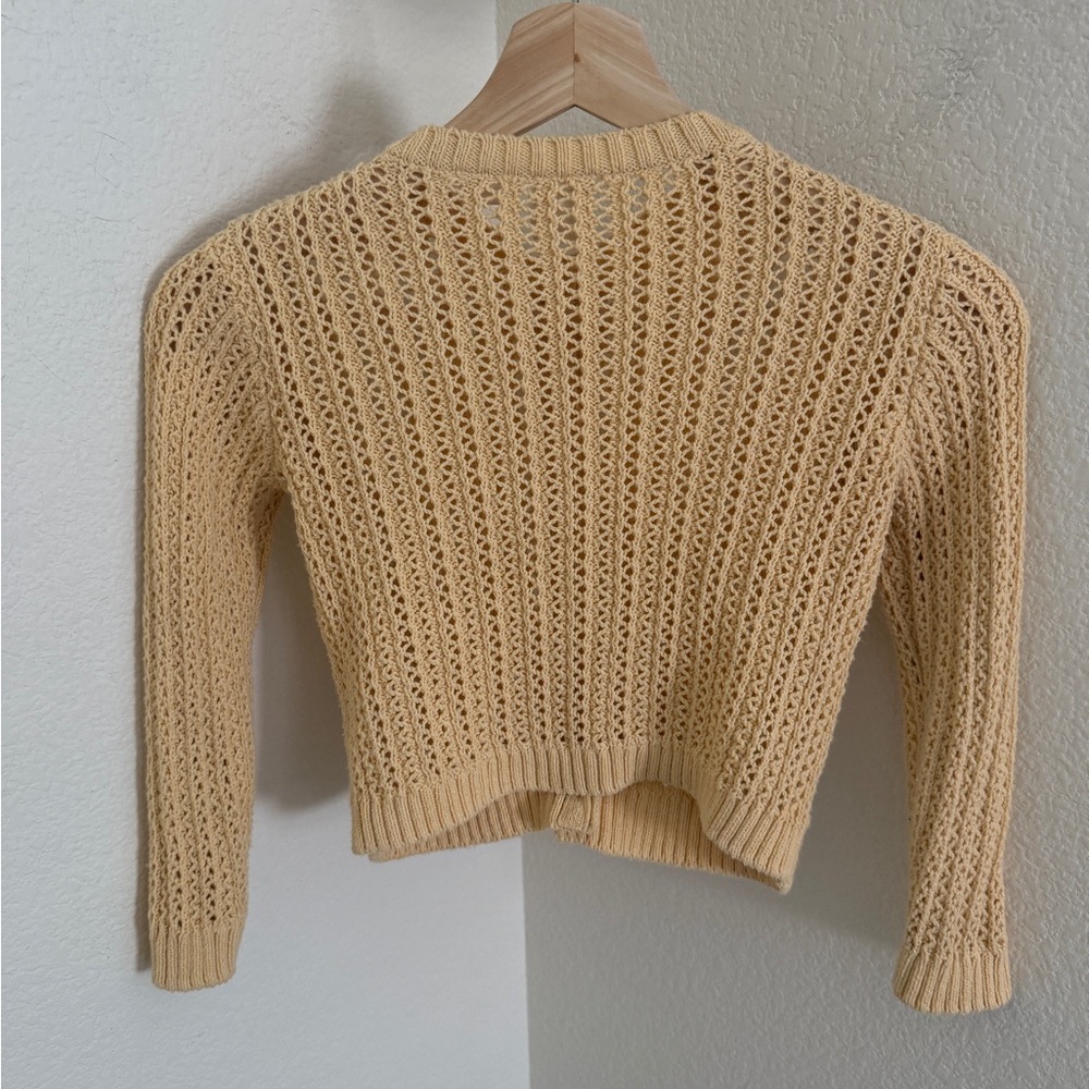 ZARA girls butter yellow crochet knit cardigan wooden buttons size 3-4 pastel - Picture 4 of 4